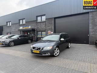 Volvo V70 2.0T R-Edition | 3E EIGENAAR | AUTOMAAT | LEDER | NAVI | XENON | CRUISE | TREKHAAK |