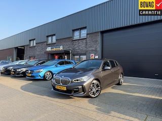BMW 116d Executive | 1E EIGENAAR | 3/6/12MND GARANTIE | AUTOMAAT | LED | CARPLAY | SFEERVERLICHTING | CRUISE | AIRCO |