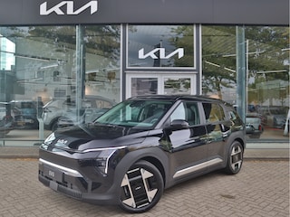 Kia EV3 Plus Advanced 81.4 kWh | Navigatie | Stoel+Stuurverwarming | Leder | LED | Pano-dak | Tot 10jr. Garantie |