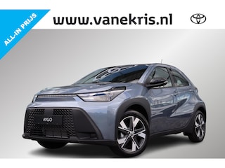 Toyota Aygo Hybrid 115 play Go Pack, LM velgen Nieuw en direct leverbaar met € 1.750,- Inruilvoordeel!