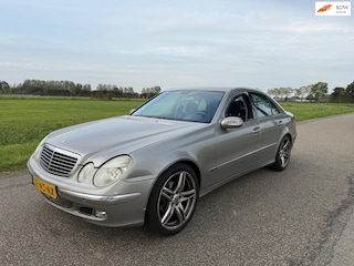 Mercedes-Benz E-klasse 320 Avantgarde Geen APK !Lees tekst