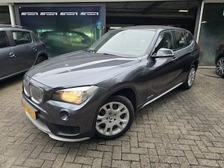 BMW X1 SDrive18d Executive |3/6 OF 12MND GARANTIE | NW APK | AIRCO | NAVI | CAMERA | CRUISE |