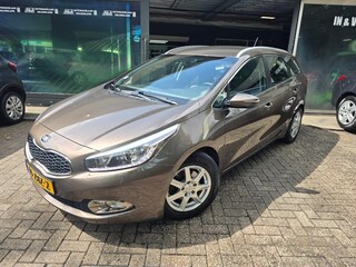 Kia Ceed Cee'd Sportswagon 1.6 GDI Plus Pack | 2E EIGENAAR | 3/6 OF 12 MND GARANTIE | NAVI | CAMERA | TREKHAAK |