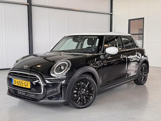 Mini Cooper 5-Deurs 1.5 Camden Edition Automaat