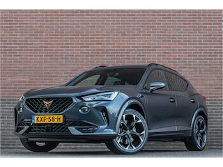 Cupra Formentor 1.4 e-Hybrid 245pk VZ, Panoramadak, Trekhaak, Stoel & Stuurverwarming, Carplay, Camera, Full LED, Adaptive Cruise.