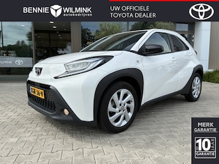 Toyota Aygo 1.0 VVT-i first Edition | Stoelverwarming | Apple Car-Play