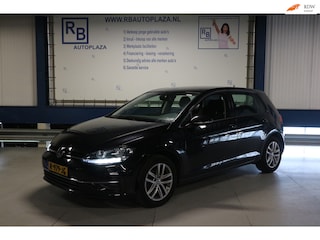 Volkswagen Golf 1.0 TSI STOELVERWARMING / VELG / NW NAVI / LED / BLACK PACK ! !