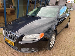Volvo V70 2.5T Kinetic 200PK