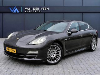 Porsche Panamera 3.0 S Hybrid | Panorama dak | Luchtvering | BOSE Audiosysteem | Adaptieve cruise | Elektrisch verstelbare stoelen met memory | Stoelverwarming | Elektrische kofferklep | achteruitrijcamera | Navigatie | Climate controle | Lederen bekleding | Origineel NL Auto | NAP |