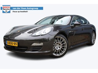 Porsche Panamera 3.0 S Hybrid | Panorama dak | Luchtvering | BOSE Audiosysteem | Adaptieve cruise | Elektrisch verstelbare stoelen met memory | Stoelverwarming | Elektrische kofferklep | achteruitrijcamera | Navigatie | Climate controle | Lederen bekleding | Origineel NL Auto | NAP |