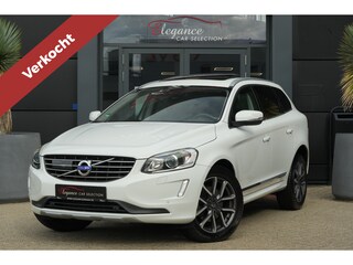 Volvo XC60 2.0 D3 FWD Summum | 150PK | Pano | Leder | Camera | Trekhaak Deze Volvo XC60 D3 Summum is een bijzonder complete en comfortabele SUV waarin de kenmerkende Scandinavische kwaliteit van Volvo uitstekend samenkomt met luxe, veiligheid en praktische bruikb