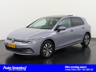 Volkswagen Golf 1.0 eTSI Move DSG | Schuifdak | Camera | Zondag Open!