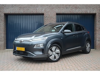 Hyundai Kona EV Premium 64 kWh | 98% SOH | Schuifdak | Keyless | Stoelventilatie/verwarming | Camera | Stuurverwarming