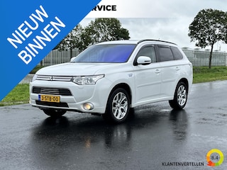 Mitsubishi Outlander 2.0 PHEV Instyle Clima, cruise, camera, schuifdak, trekhaak