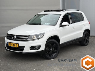 Volkswagen Tiguan 1.4 TSI Sport&Style | Panodak | Trekhaak | Navi