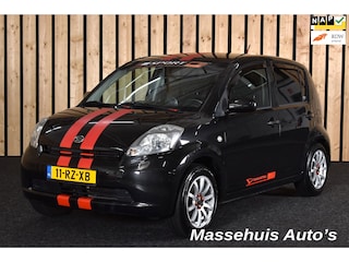 Daihatsu Sirion 2 1.3-16V Comfort Carplay Trekhaak 5-deurs Elek. Ramen NL-auto