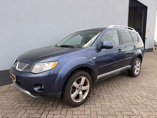 Mitsubishi Outlander 2.0 DI-D Intense+ 7 Pers. Trekhaak