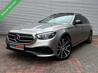 Mercedes-Benz Estate 300 de 4MATIC Pano Camera Carplay 2020 Facelift Model Nightpakket Vol Opties Eerste Eigenaar Plug-In hybride 106930 Km Gereden Perfecte