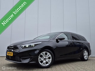 Kia Ceed Sportswagon 1.5 T-GDI AUTOMAAT/FULL LED/ELEK-KOFFER/CAMERA/TREKHAAK/KEYLESS/HALF LEDER/ADAPTIVE CRUISE