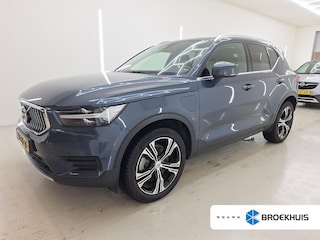 Volvo XC40 T4 Recharge Inscription | Leder | Adaptive Cruise | Verwarmbaar stuur en stoelen | Audio installatie | Cruise control adaptief | Electronic climate controle