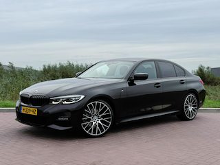 BMW 320i High Executive / M Sport / Leder / 20inch M-Performance / 256PK Mosselman