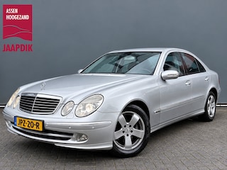 Mercedes-Benz E-klasse BWJ 2005 280 232 PK Avantgarde AUTOMAAT | PANODAK | STOELVER. VOOR + ACHTER | STOELVERKOEL. | MEM | ELEKTR. STOELEN + STUUR | NAVI | 4 ZONE CLIMA | CRUISE | LEDER | VOLLEDIG AANTOONBAAR OH | 2 EIGENAREN | LMV | PDC