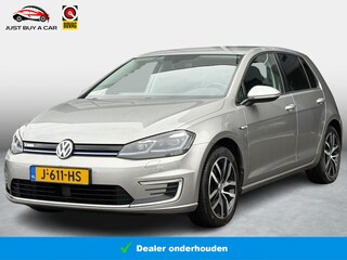 Volkswagen Golf E-DITION 90,2% | Adaptive Cruise | Virtual Cockpit | CCS Snelladen | PDC | Stoelverwarming | Dealeronderhouden | 1e Eigenaar | NL Auto |