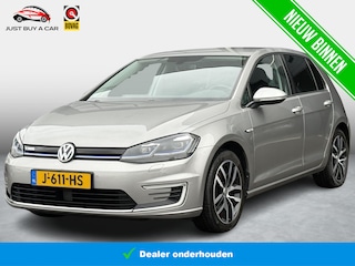 Volkswagen Golf E-DITION 90,2% | Adaptive Cruise | Virtual Cockpit | CCS Snelladen | PDC | Stoelverwarming | Dealeronderhouden | 1e Eigenaar | NL Auto |