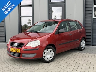 Volkswagen Polo 1.4-16V Trendline | Airco | NWE APK |