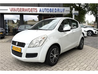 Suzuki Splash 1.0 Comfort 5-Deurs Benzine * Stop met Zoeken * * Basic * Cult * Splash * Zuinig * 12 maanden APK *** LEES OPMERKINGEN OM JE TE OVERTUIGEN *** Vingerhoets; Vierde Generatie Eersteklas Service. Al meer dan 100 jaar een begrip in de Brabantse Kempen
