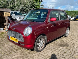 Daihatsu Trevis 1.0