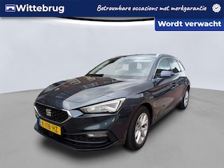 Seat Leon Sportstourer 1.5 TSI 130pk Style Launch Edition / Navigatie / APP / LM 16 inch / Parkeersensoren / LED / Wegkl trekhaak