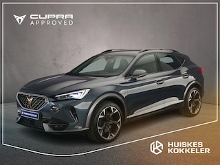 Cupra Formentor 1.4 e-Hybrid VZ Performance 245pk DSG Automaat, Adaptive cruise control, 360 camera, Achterklep elektrisch, Navigatie, App-connect, Matrix LED koplampen, Bestuurdersstoel elektrisch, Parkeersensoren,
