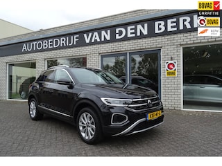 Volkswagen T-Roc 1.5 TSI ACT Style DSG / Nw model / Digitaal dachbord / Trekhaak