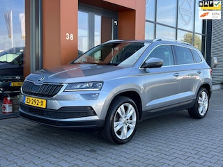 Skoda Karoq 1.0TSI|Panodak|Carplay|Camera|Trekhaak|LED|Sfeer