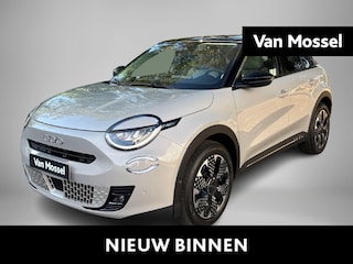 Fiat 600 e La Prima 54 kWh | Pack Dolce Vita | Winter Pack | Apple carplay/Android Auto | Two Tone Dak | LMV 18" | Camera | Parkeersensoren | AKTIEKORTING! 2 + 6 jaar Speciale garantie!