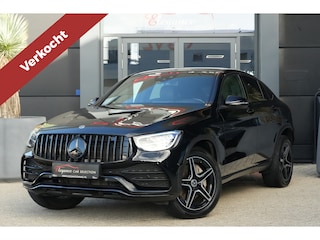 Mercedes-Benz GLC 300e 4MATIC AMG | PHEV | 320PK | Virtual Cockpit | Camera | 19'' | Een bijzonder fraaie combinatie van sportiviteit, luxe en efficiëntie. Deze Mercedes-Benz GLC Coupé 300e 4MATIC is uitgevoerd in de populaire AMG Line en combineert het elegante Coupé-design