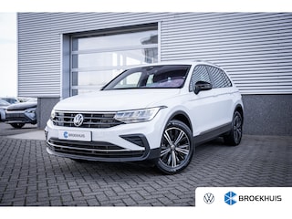 Volkswagen Tiguan 1.5 TSI 150PK DSG UNITED | Achteruitrijcamera | Airco (automatisch) | Elektrisch bedienbare achterklep met sensorsturing