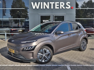 Hyundai Kona EV Premium 64 kWh | Leder | Stoelventilatie | Schuifdak | Stoelverwarming |