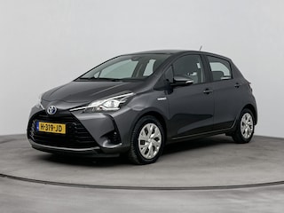 Toyota Yaris 1.5 Hybrid Active 31-8 is mee leseman