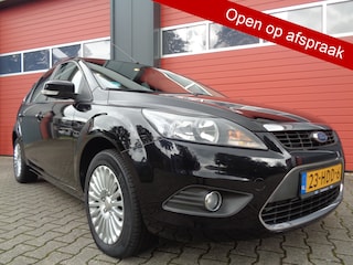 Ford Focus 1.6 Titanium 101PK Clima Cruise LMV Navi Trekhaak 109Dkm NAP NL-Auto