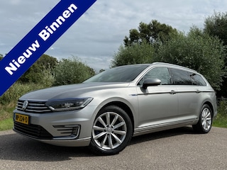 Volkswagen Passat Variant 1.4 TSI GTE Automaat / Camera / Trekhaak / Leder-Alcantara / Navi / Clima / Stoelverwarming / 17" Velgen