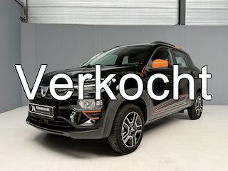 Dacia Spring Comfort Plus (Orange Pack) 27 kWh GARANTIE|Camera|DAB|Leder|Airco