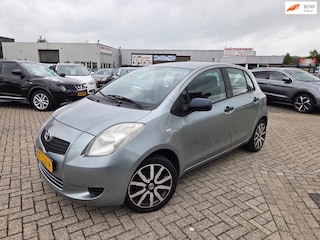 Toyota Yaris 1.0 VVTi +/TREKHAAK/AIRCO