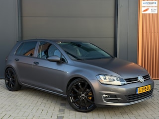 Volkswagen Golf 1.2 TSI Lounge|CarPlay|Stuur- & stoelverwarming|Parkeersensoren V+A|Cruise Control|Climate Control