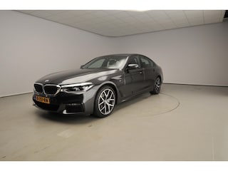 BMW 5-serie Sedan 520i M Sportpakket | Trekhaak elek. | M Sport | Leder