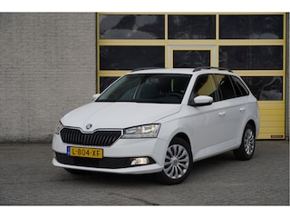 Skoda Fabia Combi 1.0 TSI Ambition BJ2021 Led | Pdc | Trekhaak | App-Connect | Airco | Cruise control | Extra getint glas