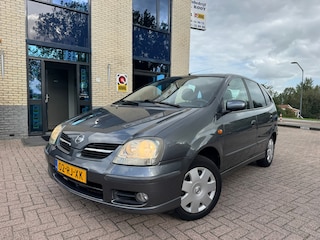 Nissan Almera Tino 1.8 Acenta- trekhaak- camera-nap