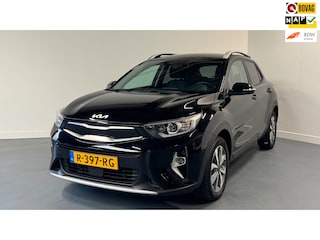 Kia Stonic 1.0 T-GDi MHEV DynamicPlusLine | NL-AUTO | AUTOMAAT | PDC + CAMERA | TREKHAAK | CARPLAY |