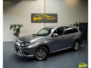 Mitsubishi Outlander 2.4 PHEV Intense | Navi | Camera | Dodehoek | ACC